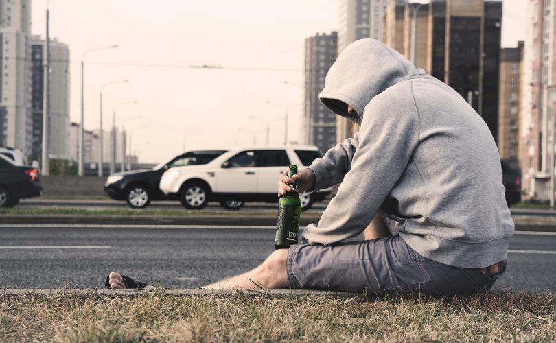 The Way Prevention: Services: Adicciones a las drogas & alcohól